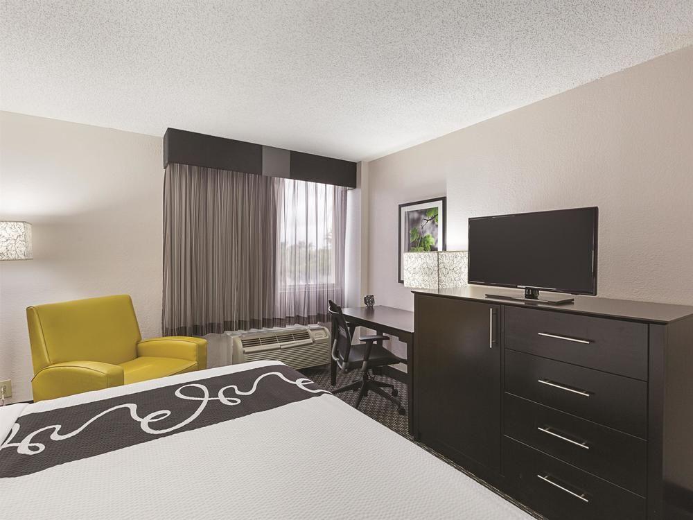 La Quinta By Wyndham Miami Lakes Exterior foto