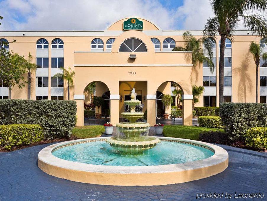 La Quinta By Wyndham Miami Lakes Exterior foto