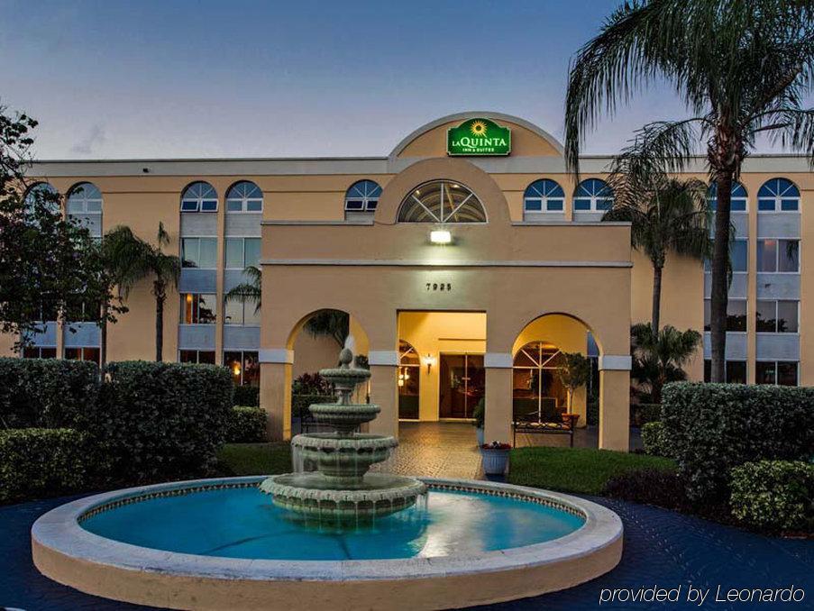La Quinta By Wyndham Miami Lakes Exterior foto